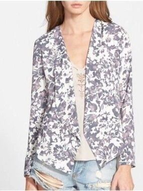Anthropologie ASTR blazer Floral Blue Blazer Top Long Sleeve Jacket Small
